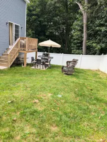 Private Home fenced in yard Pet & family friendly - Image 5