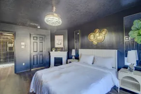 Sleeps 11! Mountain Views! Fully renovated 4 bdrm! - Image 5