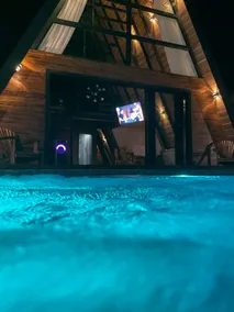 Private Paradise Chalet with Heated Pool - Wi-Fi - Image 4