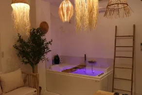 Loveroom Japon avec balnéothérapie - Image 3