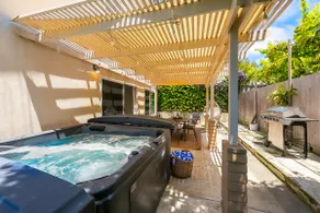 Amazing Reviews W/Jacuzzi, Walk 2 Beach,Lrg Yard! - Image 4