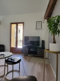 Charmful cosy home, 30 minutes from Paris - Image 2