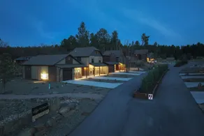 Modern 2BR BH Retreat Condo • Near Mt Rushmore - Image 3