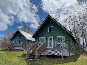 Serene Cove Green Cottage-Breathtaking Riverview - Image 2