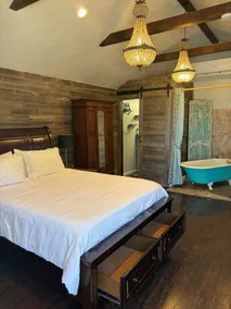 Waterfront Hideaway Ranch - Cabin 2 - Image 4