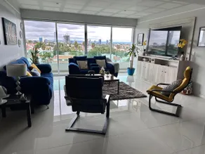 Luxury, comfort and great views. - Image 4