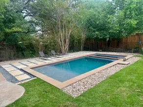 Gorilla House - Backyard Oasis - Image 5
