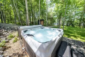 Chalet Mid-Century - Lakeside Joseph - Le Charlo - Image 3