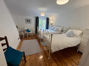 Beautiful Country Cottage in Marsham - Image 2