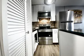 Lux Apt - Image 2