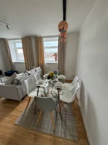 Tranquil Top-Floor Family Haven! - Image 3