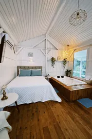 Lavender Chalet - Image 4
