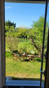 Garden studio with kitchenette - Image 4