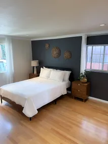 Stylish 2BR Home+Parking+LA+Universal+Dodger - Image 2