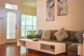 Cozy Retreat of Silverdale Cove - Image 2