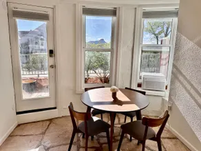1900 Suite Downtown Views pet friendly - Image 3