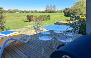 2 bedroom pet friendly home in Ponthoile - Image 2