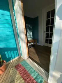 Cozy 1-Bdrm Apartment Near Beach - Image 3