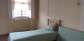 Lari Inn Seasonal House - Image 3