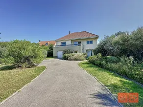 La Flobarde – Beachfront - Image 4