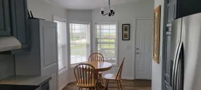 Comfortable Country - Image 3