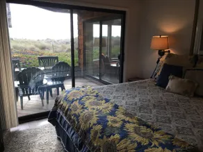 Cozy, peaceful Beach Getaway! - Image 5
