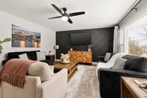 3 Bedroom Edgebrook Ranch Escape - Image 3