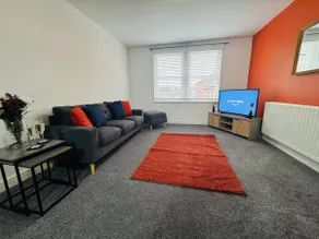 Curwen Apartment - 2 Bedrooms - Sleeps 6 - Image 2