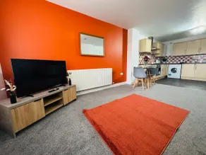 Curwen Apartment - 2 Bedrooms - Sleeps 6 - Image 5