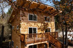 Maple Grove Guesthouse - Image 2