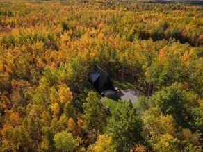 The Black Peak Cabin - Image 3
