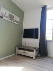 4. Domfront in Poiraie F2 - Image 3
