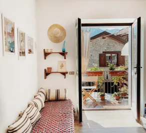 House in the Hamlet. Time travel on Lake Como - Image 4