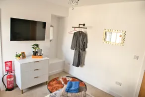 Quirky & Comfortable Residence - Image 4