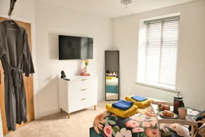 Quirky & Comfortable Residence - Image 5