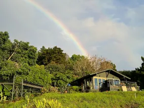 Charming Art Studio on a Scenic Mountain Slope - Image 4