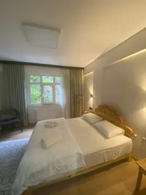 SUITE with city view - Image 3