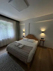 SUITE with city view - Image 4