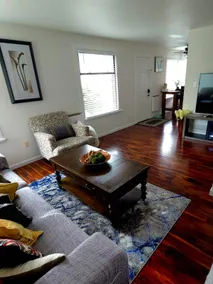 Cozy studio home to work remote Airport/Light Rail - Image 4