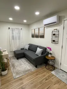 Serene Guest Cottage - Image 2