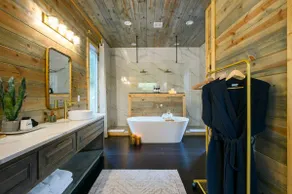 Sauna, Hot Tub, Smoker, Firepit, Private Retreat - Image 3