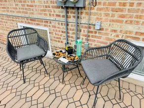 3BR Vintage Apt • Back Yard• Walk to McKinley Park - Image 3