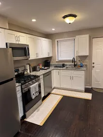 Entire House | 3 bedrooms | Sleep 6 | 3.5 Baths | - Image 5