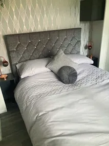 Private Pet Friendly 1 Bedroom Lodge With Parking - Image 3