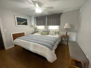 Heathers On High Street King Bed/Twin Bed - Image 5