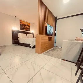 Modern Apartment with Incredible View - Image 2