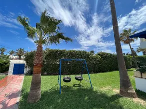 Beachfront bungalow - Image 4