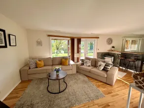 New! 2 Bedroom suite in Oliver - Image 2