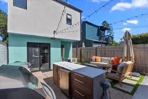 OB Beach House - Image 3