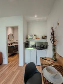 ”Les acacias” studio *city center*quiet*nature - Image 4